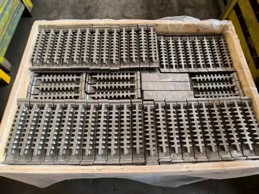 Heat resistant castings packed in export crates