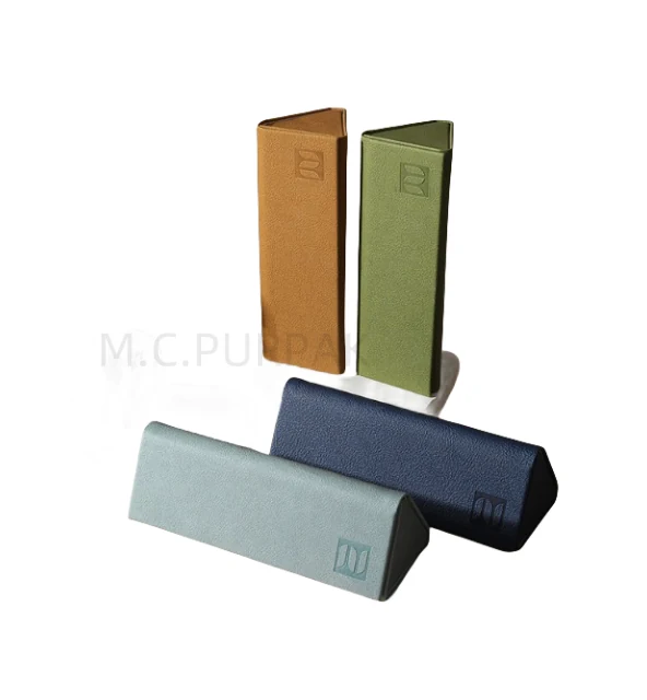 XC 921 Handmade Foldable Eyewear Case detail view