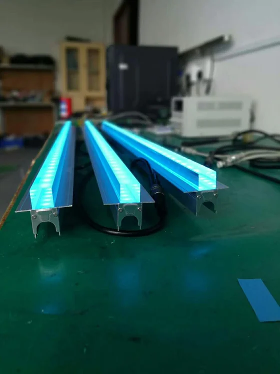 Outdoor Light Bar With Acrylic Diffuser dimension drawing, connection diagram or application photo