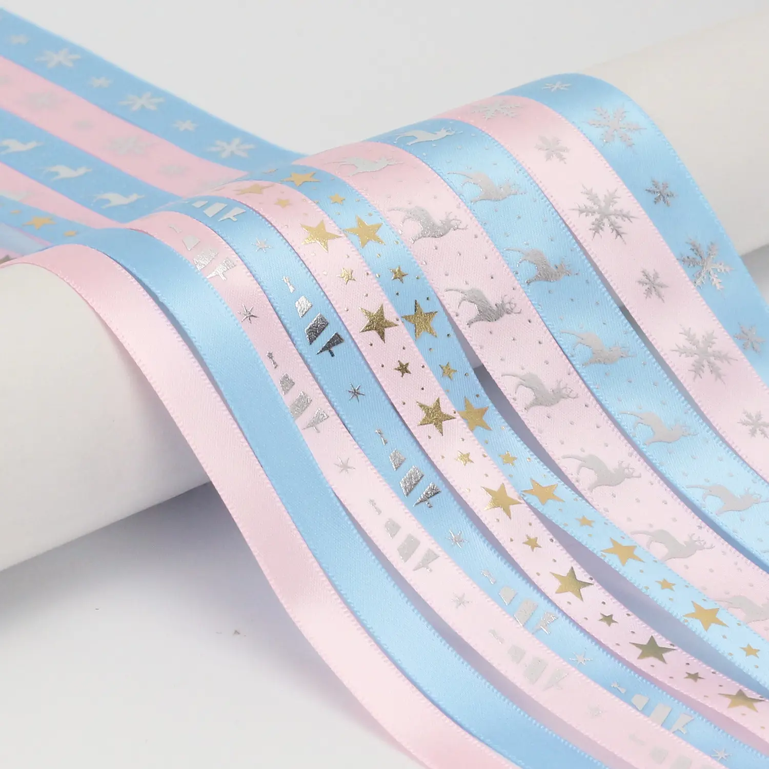 Christmas Set Ribbon Gift Box Packaging Bow Festive Scene supplied by BY Boyuan
