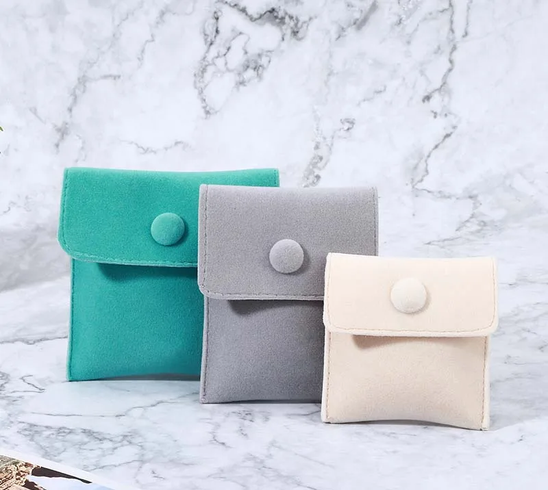 Fresh Jewelry Bags Flap Cover Dark Buckle Flannel Storage supplied by BY Boyuan