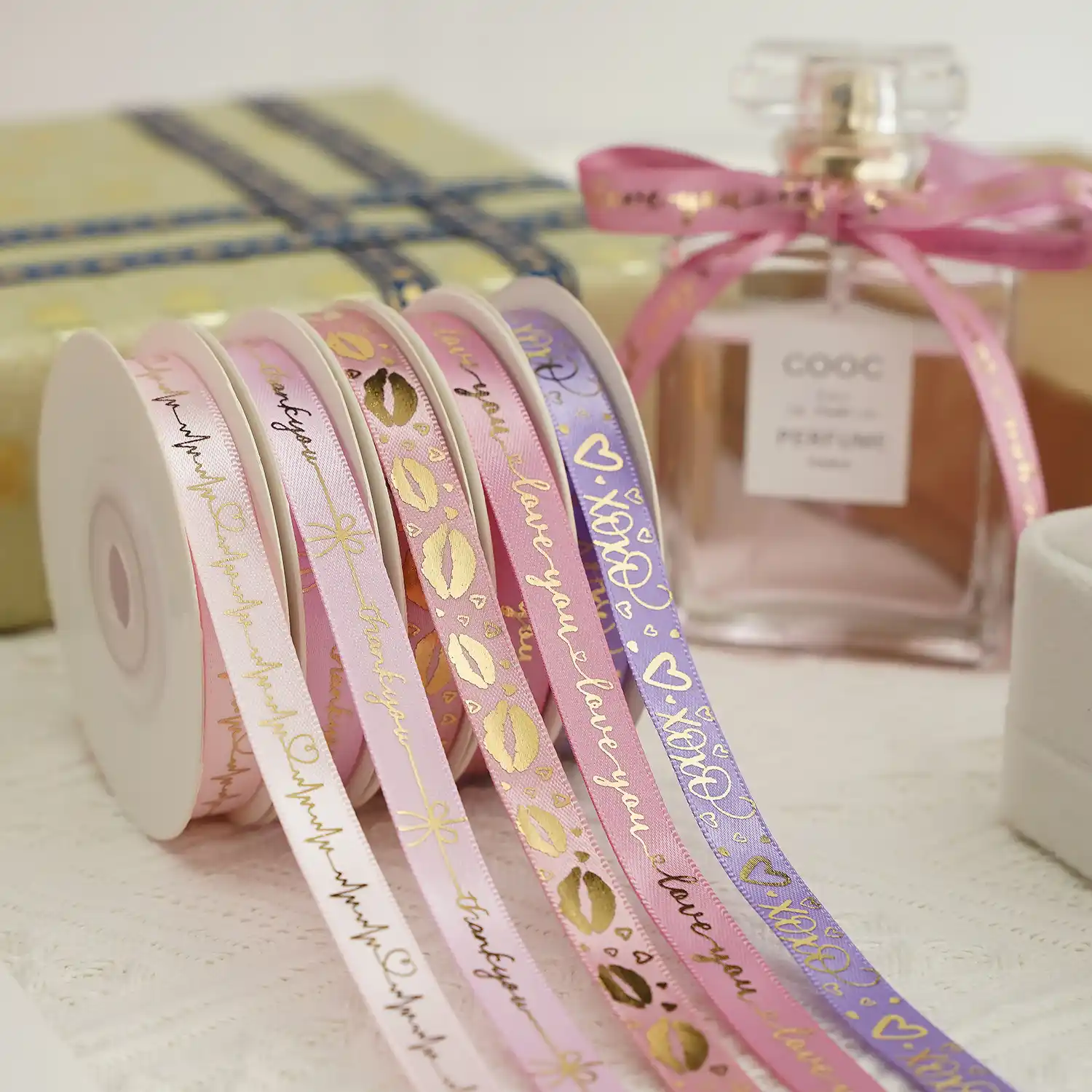 Love Print Ribbon Tanabata Valentine's Day Gift Box Packaging supplied by BY Boyuan