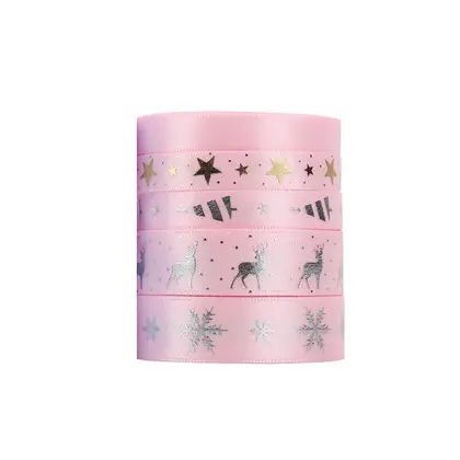 Christmas Set Ribbon Gift Box Packaging Bow Festive Scene detail view 2