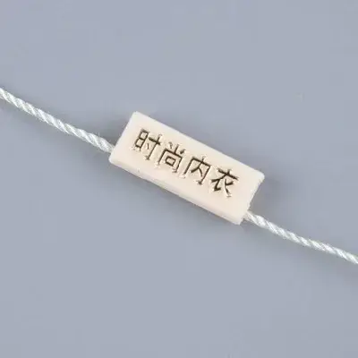 High-end Clothing Double-inserted Plastic Hanging Tablets Logo Epoxy Bronzing detail view 3