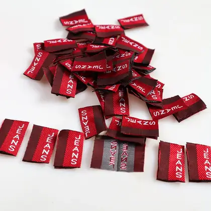 Jeans Side Label Back Pocket Woven Fabric Code Red detail view 3