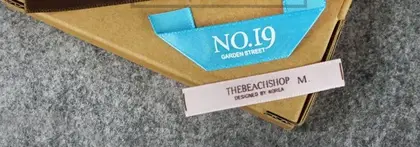 Custom Tag Hanging Grain Woven Label Printing Collar Washing detail view 3