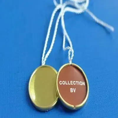Your Good-looking Clothing Labels with String Ties detail view 3