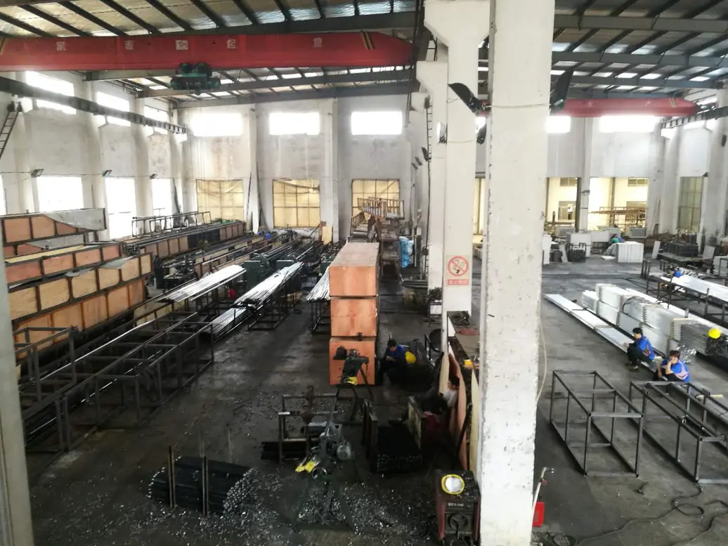 General view of the Fanbang tube workshop