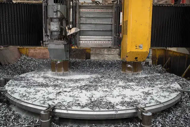 Large tubesheet on the vertical machining centre