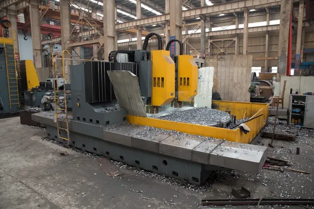Machined tube plate with grooved tube holes