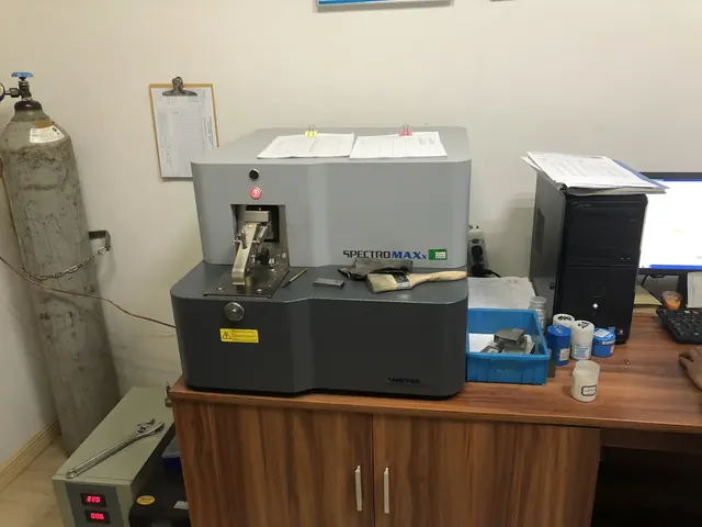 Direct-reading optical emission spectrometer used for chemical analysis