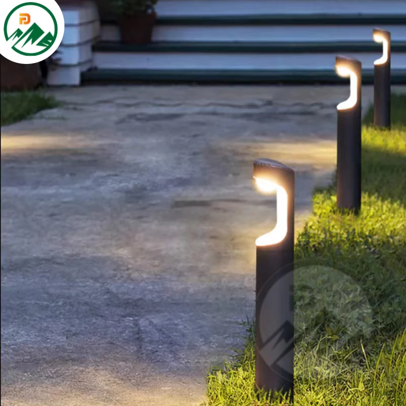 Close-up of the acrylic lens and die-casting aluminium housing of the garden light