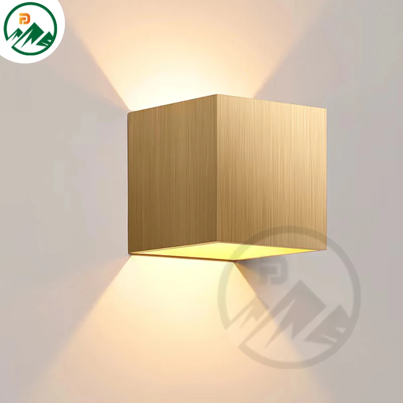 Side view of the LED wall lamp showing the aluminium finish and clean design