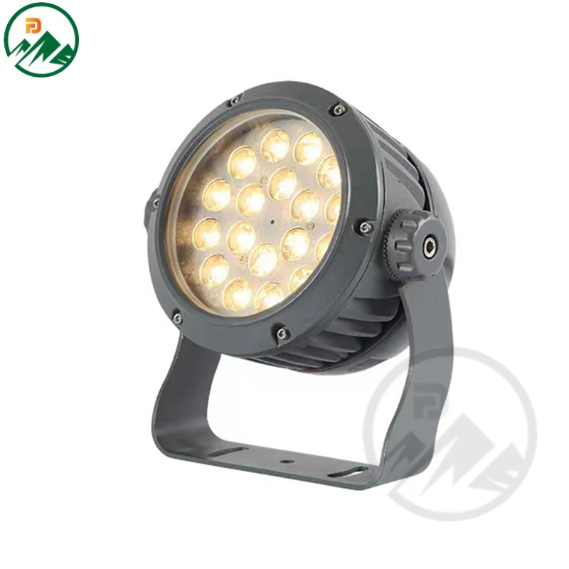36W LED flood light FD-FL080R36 mounted on a building facade with a clean aluminium finish
