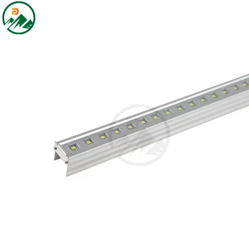 15W LED outdoor facade tube light mounted on a building edge with a slim aluminium profile