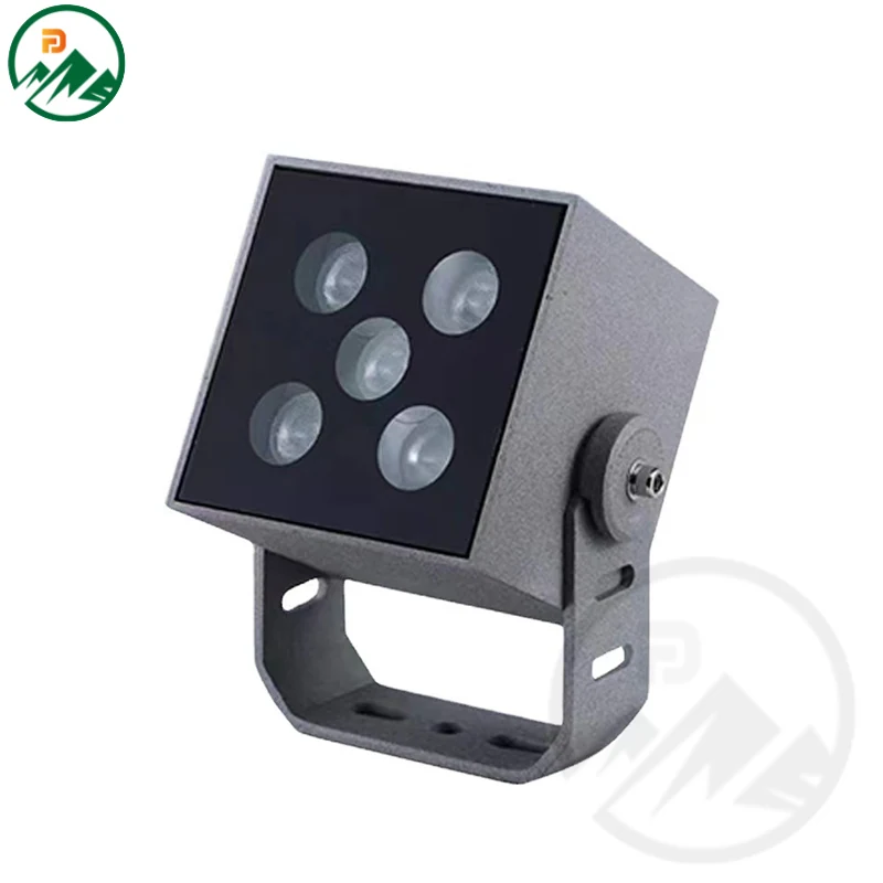 Side view of the aluminium-bodied flood light showing the 30cm output cable