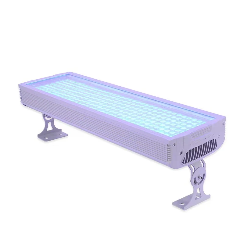 200W LED flood light FD-S010S200 mounted on a building facade with a clean, modern finish