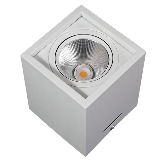 Square-shaped LED down light with aluminium body and white diffuser