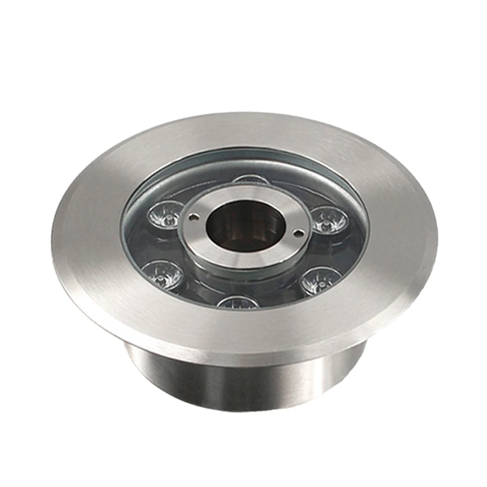 Close-up of the D150 x H68 mm underwater light with IP68 rating and 12V/24V input