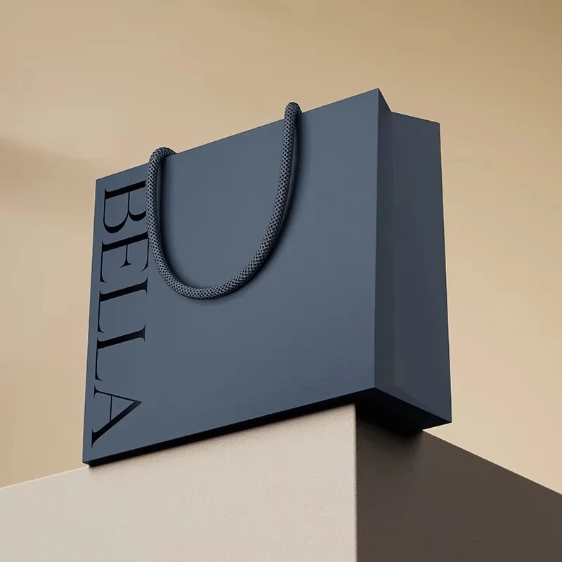 Custom Printed Luxury Black Cardboard Paper Bags for Clothing 4 detail view