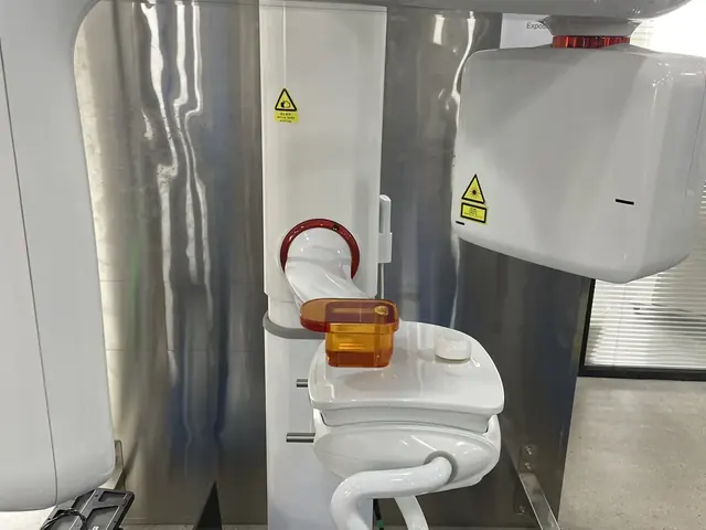 Endodontic Motor with Apex Locator Sourcing: Rotary, Reciprocating, and File System Compatibility
