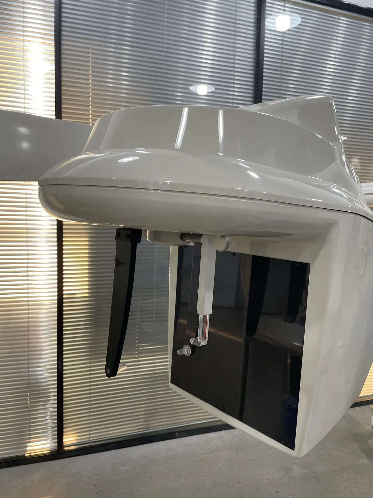 RVG Sensors for Colombian Dental Clinics: Radiovisiograph Sourcing from Shanghai to Bogotá