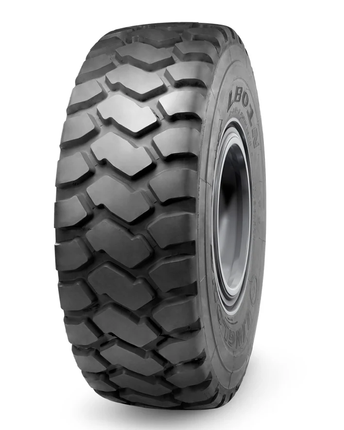 LB01N radial OTR loader tyre with block tread pattern and wide footprint