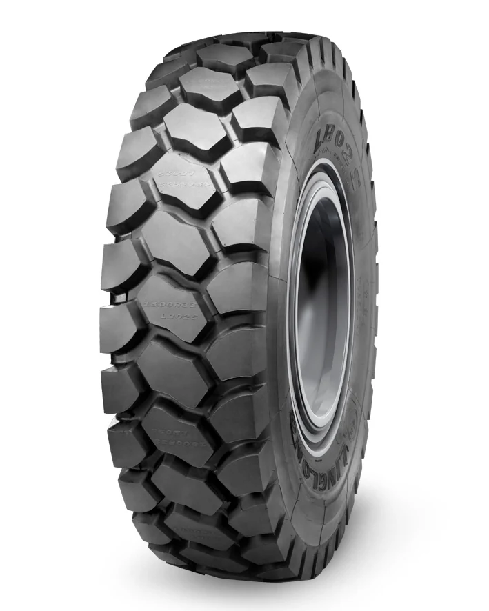 LB02S(E-4) radial OTR tyre for dump truck with block tread pattern and wide section width