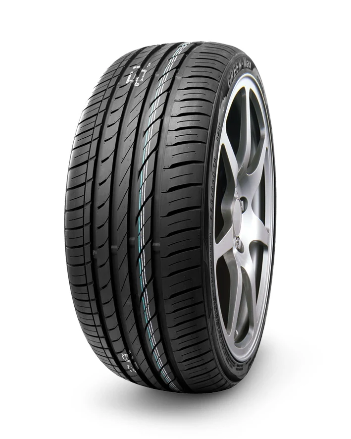 GreenMax UHP tyre with high-performance tread pattern and low noise design