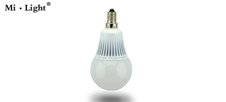 5W WWCW Smart WiFi LED Bulb - detail view