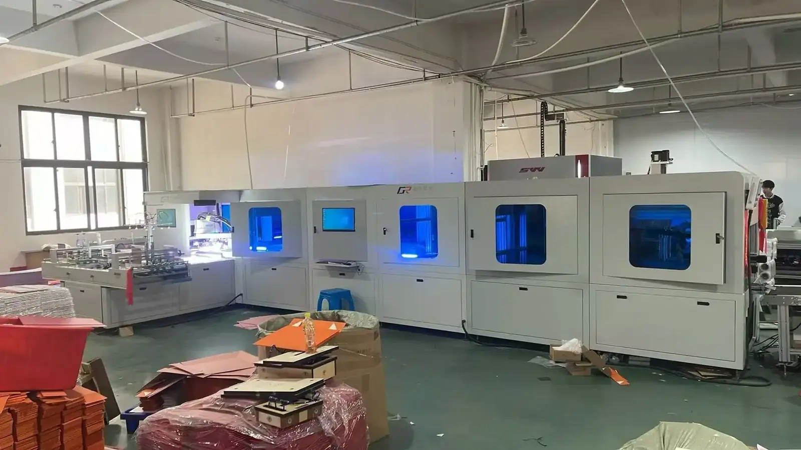 Automatic box assembly machine being built and wired on the Guorun shop floor