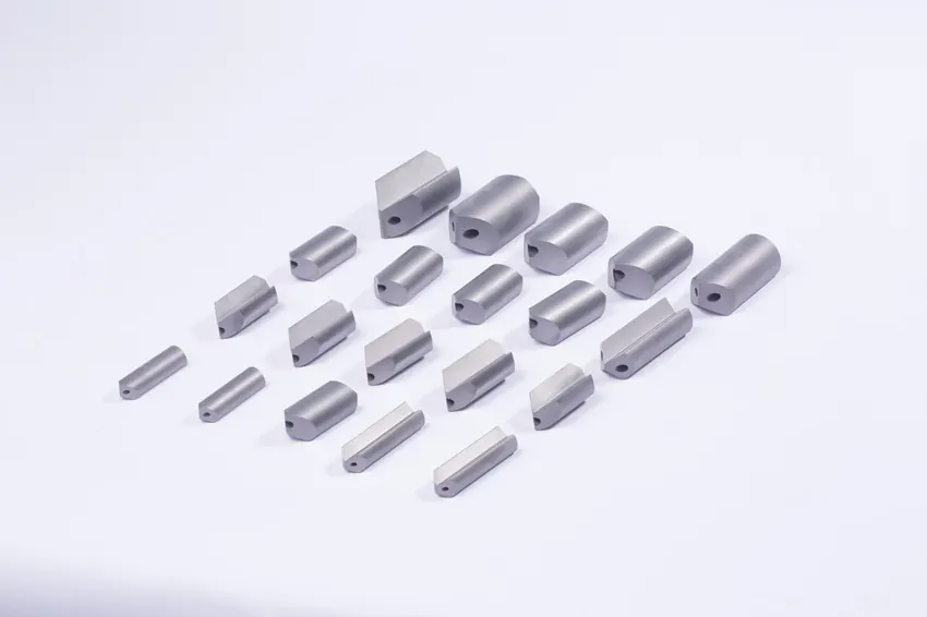 Tungsten carbide gun drill blanks in a range of diameters and lengths