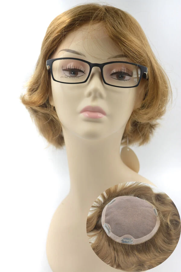 Women's topper 4 shown from above with the front hairline visible