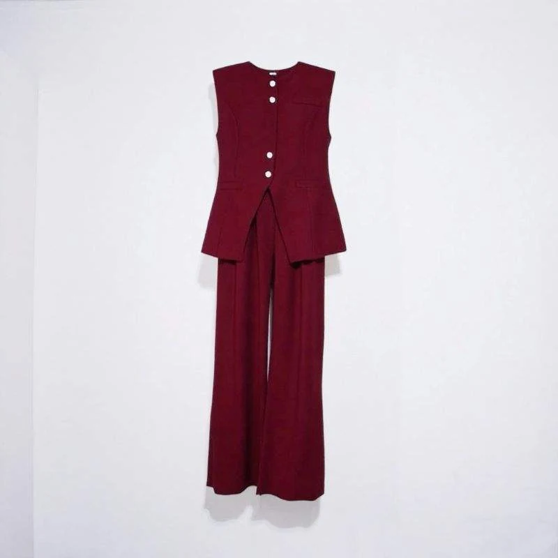 Commute Set: Women's Sleeveless Fitted Waistcoat - view 4