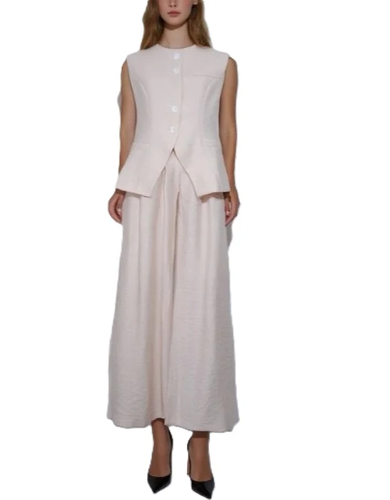 Commute Set: Women's Sleeveless Fitted Waistcoat