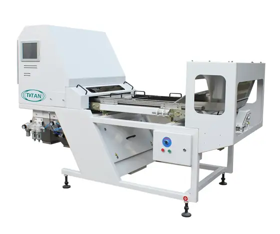 Belt detector colour sorter with belt feeding and detection cabinet