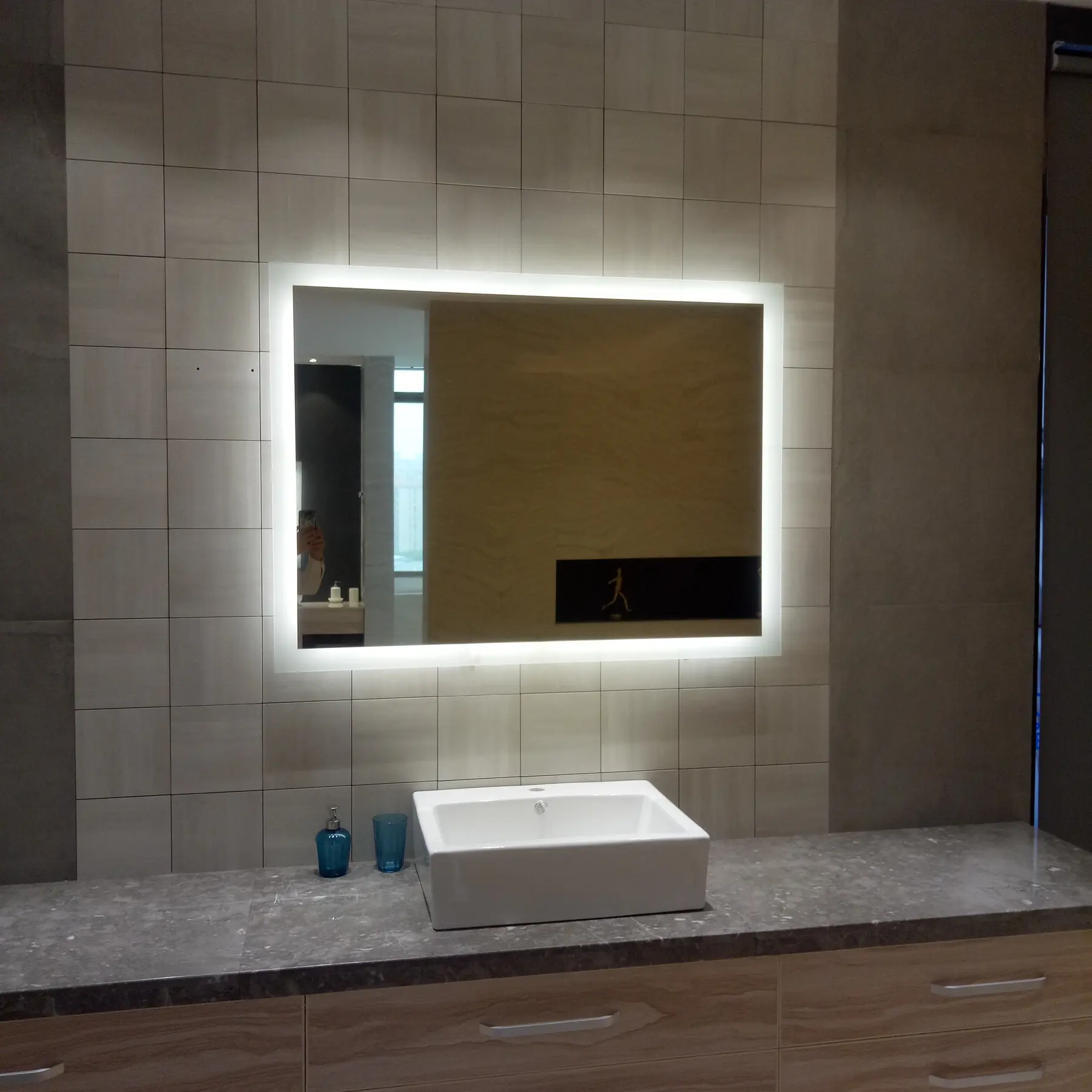 Lighed mirror