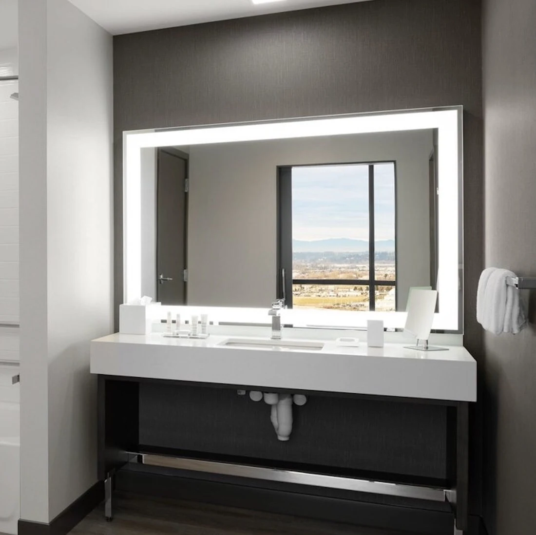 Lighted mirror for Marriott hotel in Tacoma, Washington,USA