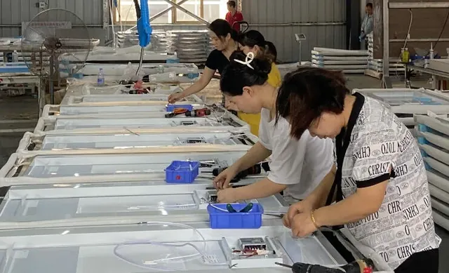 Manufacture bathroom lighted LED mirror