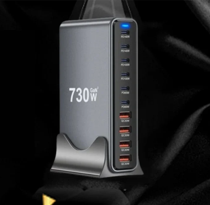 LEVA LW730 730W GaN desktop charger with ten intelligent ports
