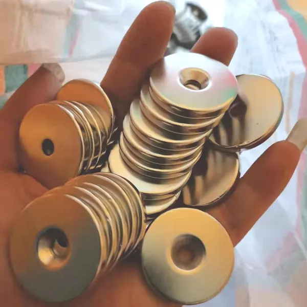 Countersunk Disc Magnets photo 3