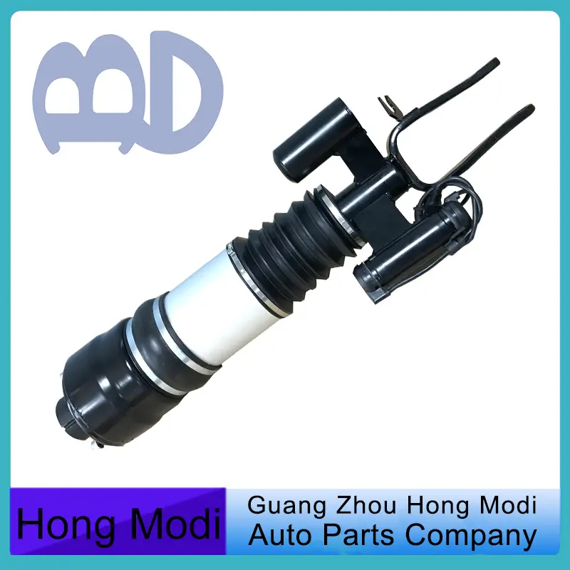 Hong Modi staff — photographs supplied by the company.
