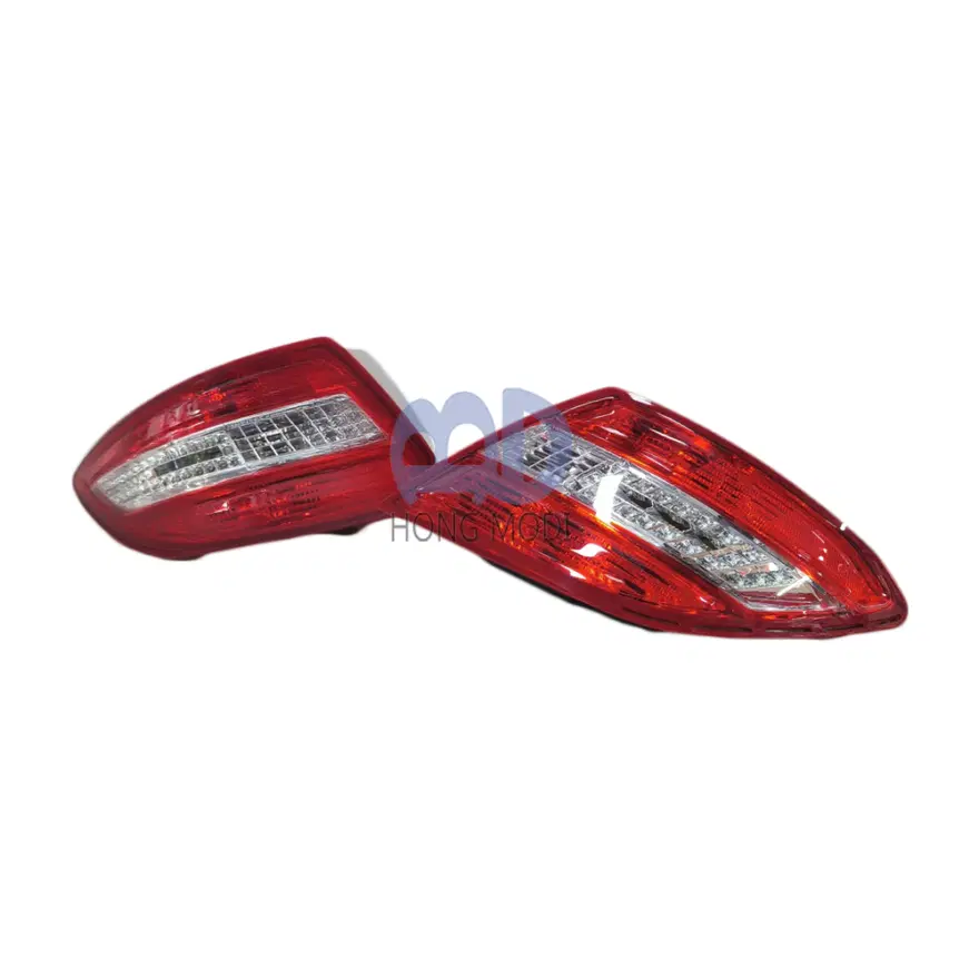 Mercedes W204 C180 C200 C250 C260 C300 C63 C-Class 2007-2014 OEM 2048201964 2048202064 LED photograph 2