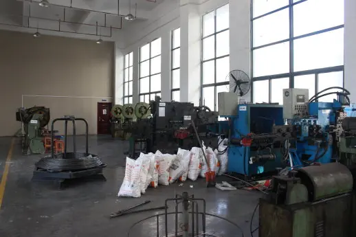 Bags Leashes and Luggage applications supplied by Honke Hardware