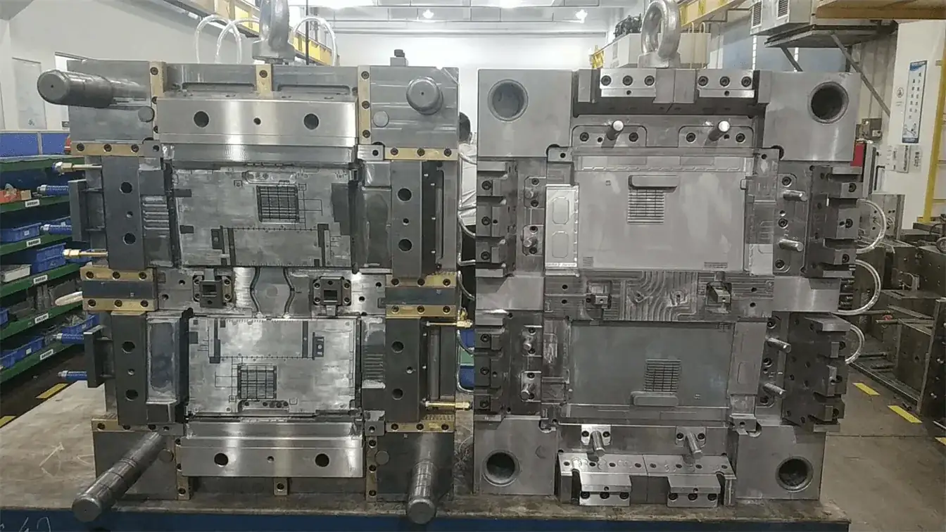 Plastic Injection Mold 3