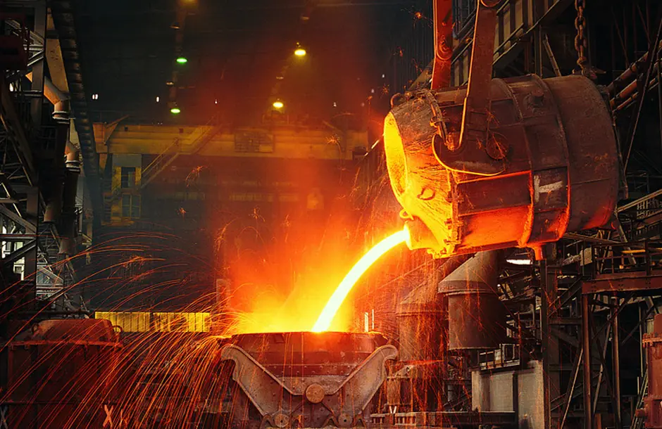 Ladle pour at ferroalloy plant