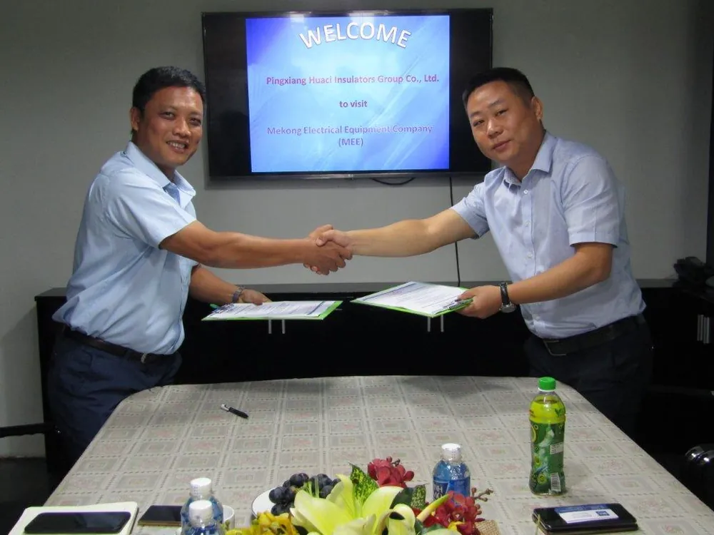 MEE and Huaci Sign Distributorship Contract