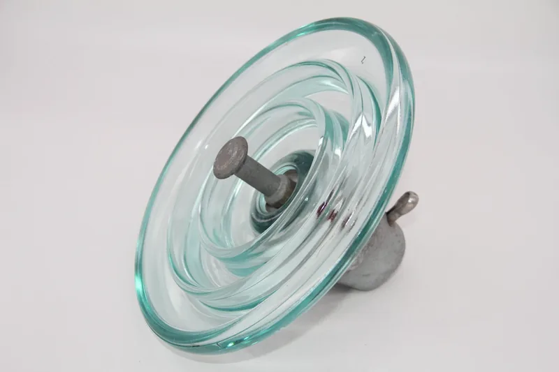 Fog type insulator showing the profile that the W designation refers to