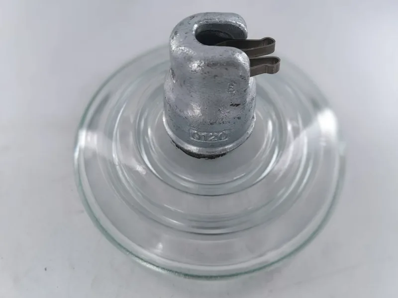 U120B standard type glass insulator at 146 mm spacing