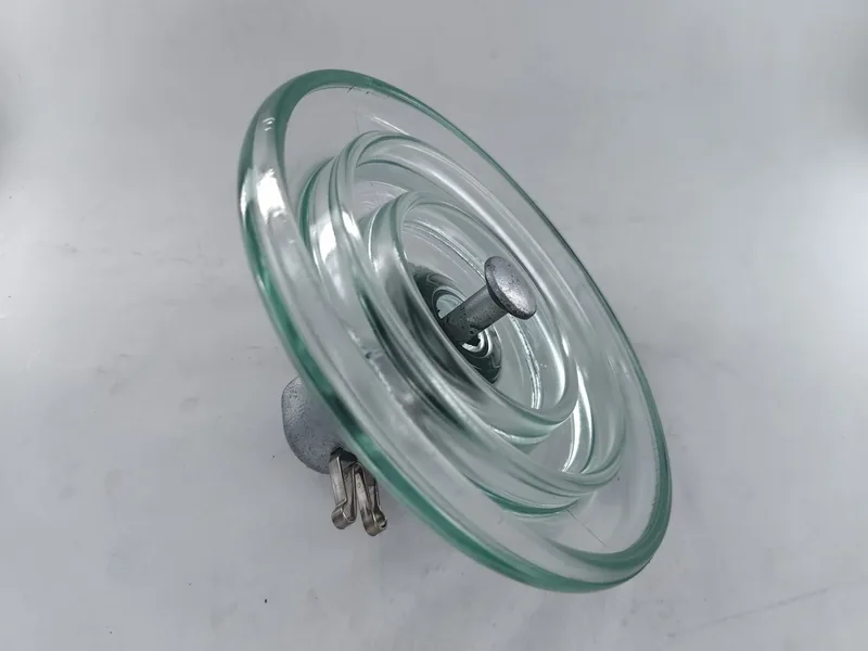 U70B glass insulator shell and galvanised cap at 110 mm spacing